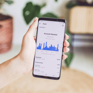 Lire la suite à propos de l’article Is Influencer Marketing Still Worth It? Strategies for 2024